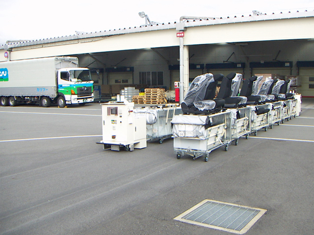 牽引型 AGV