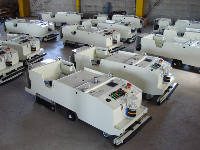 牽引型 AGV